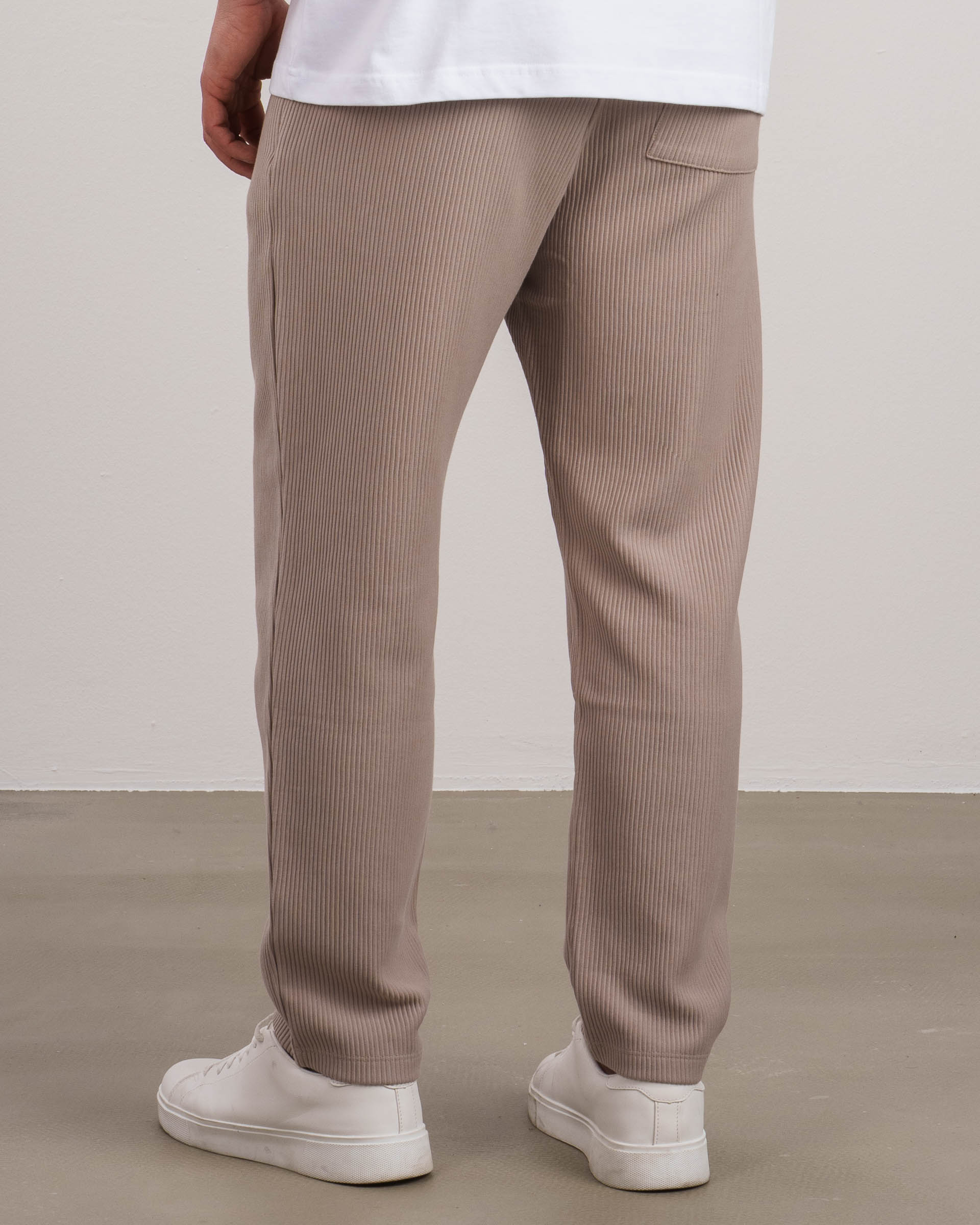 Plissee Pants (Taupe) - Image 8